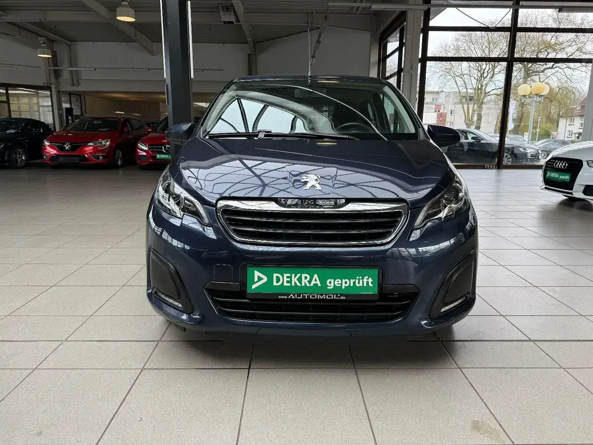 Gebraucht Peugeot 108 Active 69 PS (50 kW) 2014 Blau Limousine
