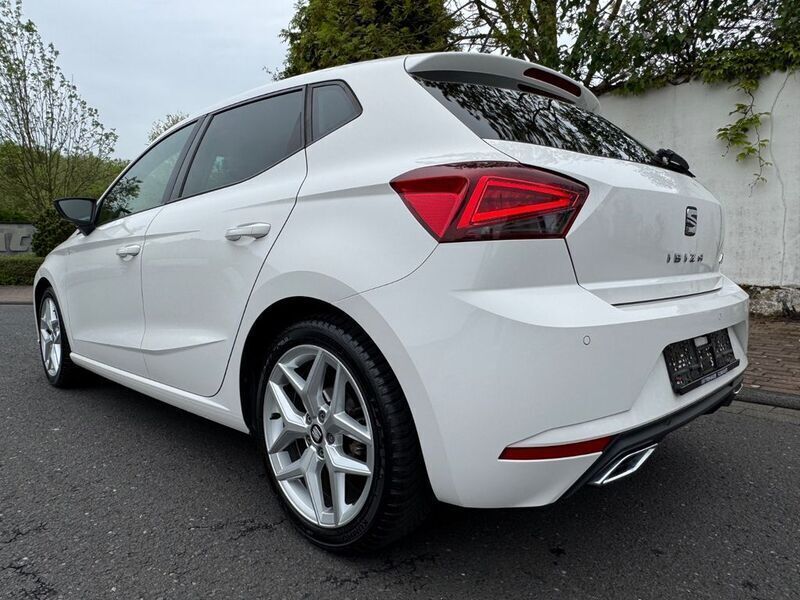 Weiß Gebraucht 2018 Seat Ibiza Beats Kleinwagen | 12.999 € (Fairer Preis) - Bild 1/4