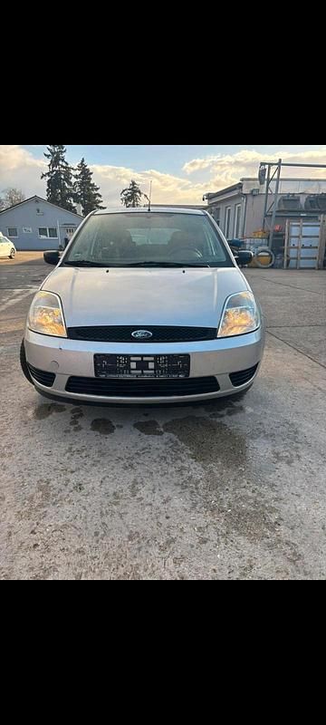 Gebraucht Ford Fiesta 80 PS (58 kW) 2005 Silber Kleinwagen