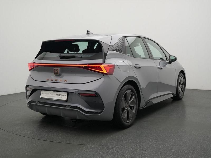 Gebraucht Cupra Born 150 kW (204 PS) 2023 Grau / vapor grey Kleinwagen