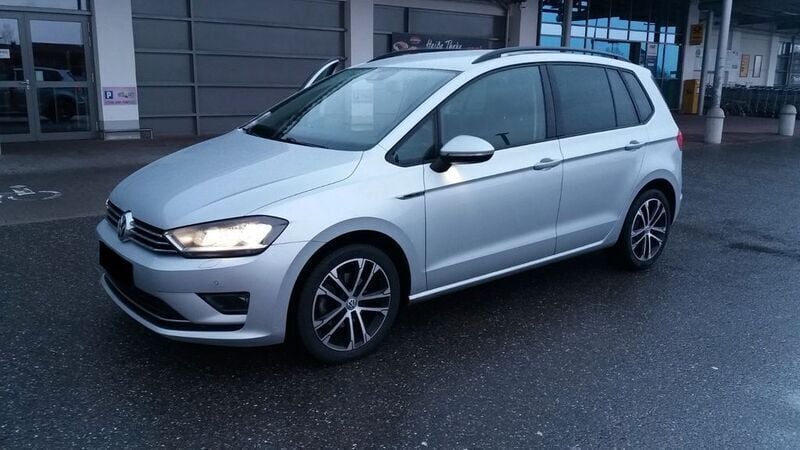 Silber Gebraucht 2015 VW Golf Sportsvan LOUNGE Van / Kleinbus | 12.000 € (Fairer Preis) - Bild 1/4