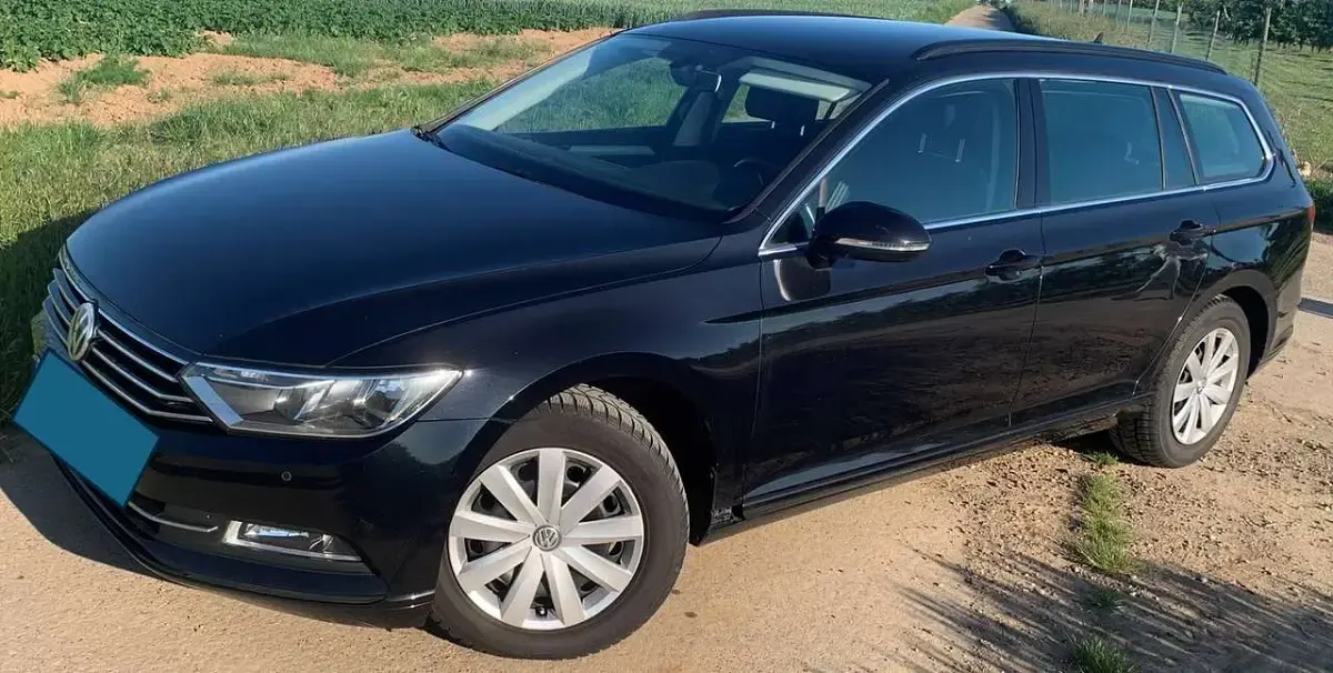 Gebraucht VW Passat Comfortline 150 PS (110 kW) 2015 Schwarz Kombi