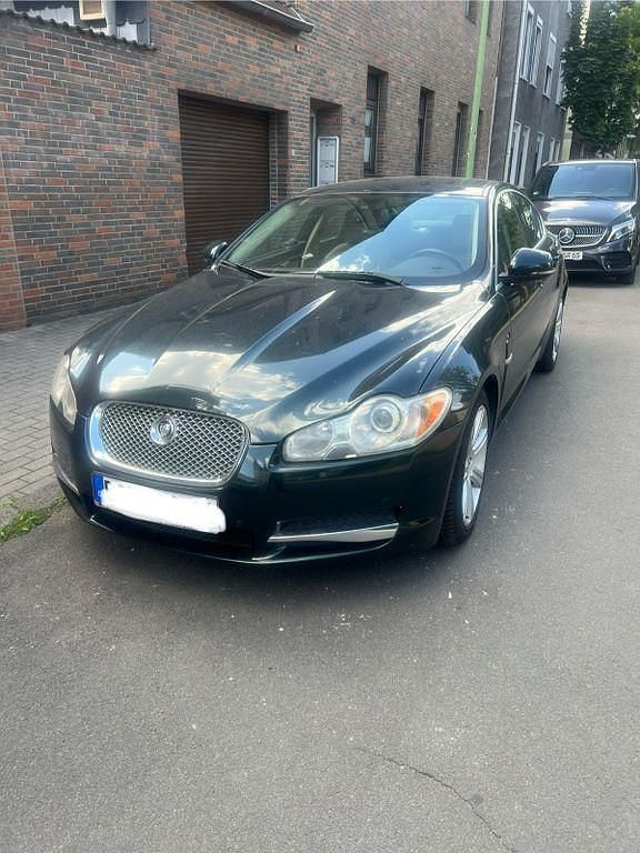 Beige Gebraucht 2009 Jaguar XF Premium Luxury Limousine | 7.500 € (Fairer Preis) - Bild 1/4