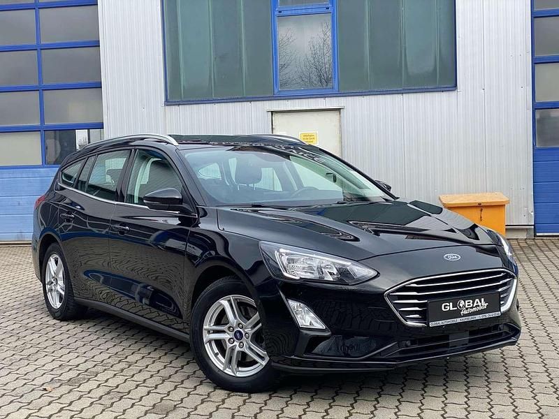Gebraucht Ford Focus Cool & Connect 125 PS (91 kW) 2020 Obsidianschwarz metallic Kombi