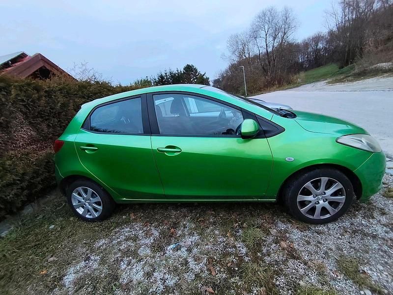 Gebraucht Mazda 2 86 PS (63 kW) 2008 Schwarz Kleinwagen