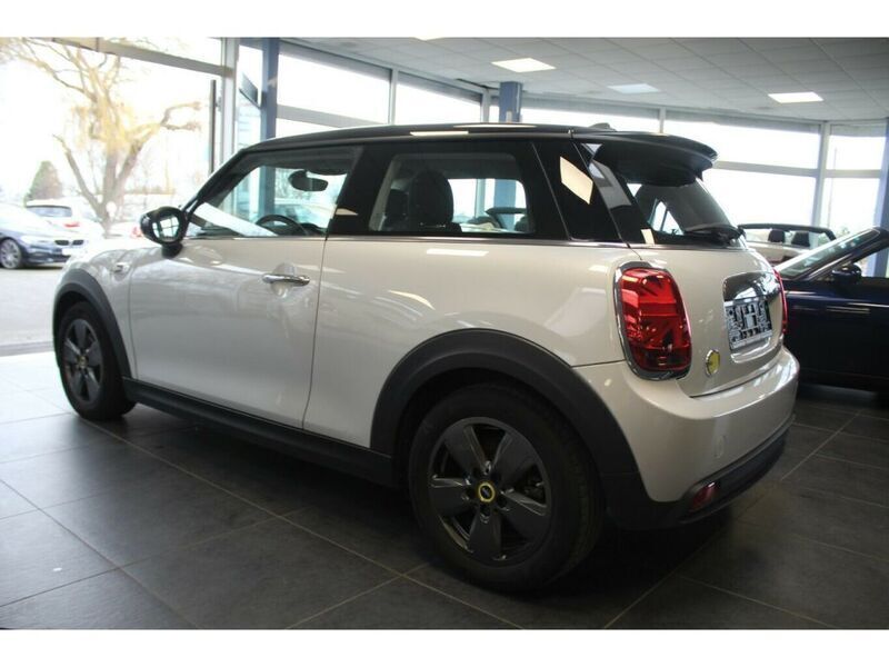 Gebraucht Mini Cooper S 135 kW (184 PS) 2020 White silver metallic (metallic) Kleinwagen