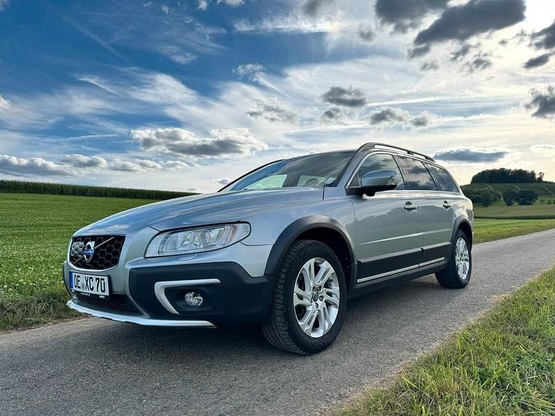 Silber Gebraucht 2014 Volvo XC70 Momentum SUV | 20.480 € (Teuer) - Bild 1/4