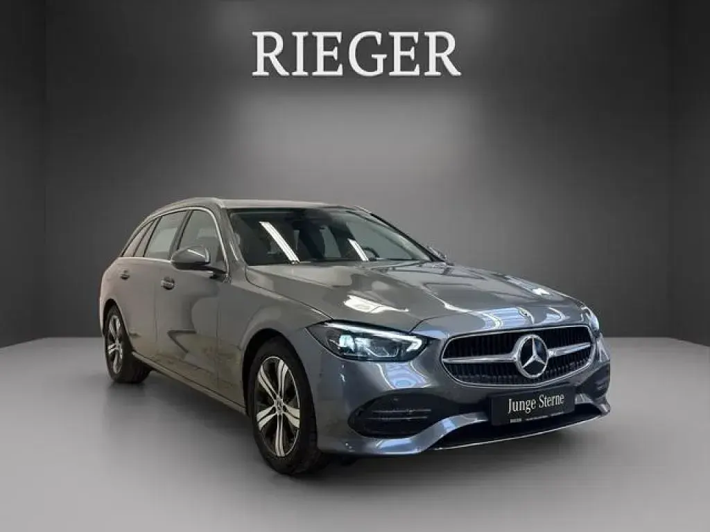 Gebraucht Mercedes 200 204 PS (150 kW) 2025 Metalliclack selenitgrau (metallic) Kombi
