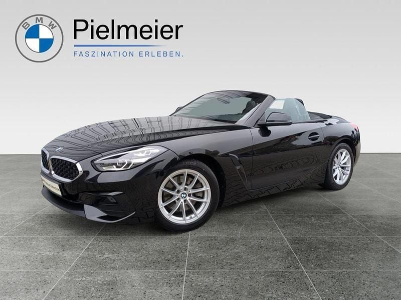 Schwarz Gebraucht 2022 BMW Z4 Advantage Cabrio | 29.990 € (Superpreis) - Bild 1/4