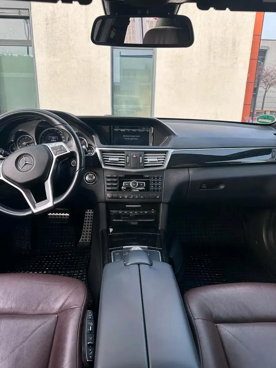 Gebraucht Mercedes E350 AMG 265 PS (194 kW) 2012 Braun Limousine