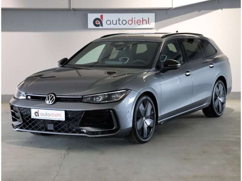Gebraucht VW Passat R-line 150 PS (110 kW) 2024 Andere farbe Kombi