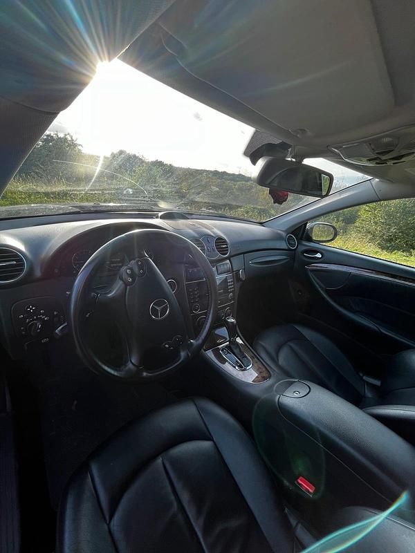 Gebraucht Mercedes CLK220 150 PS (110 kW) 2007 Schwarz Coupé