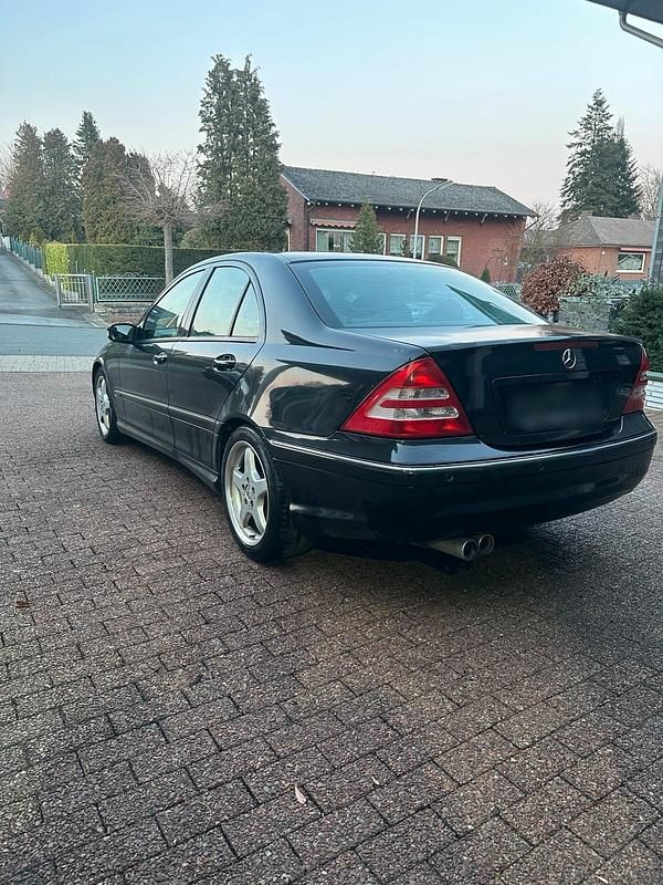 Gebraucht Mercedes C320 Elegance 218 PS (160 kW) 2000 Schwarz Limousine