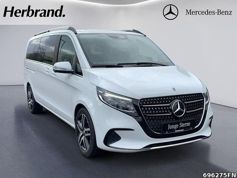 Gebraucht Mercedes V300 237 PS (174 kW) 2025 Weiß Van / Kleinbus