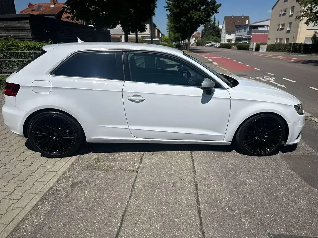 Gebraucht Audi A3 S-Line 150 PS (110 kW) 2013 Weiß Kleinwagen