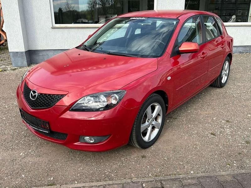 Usado Mazda 3 Comfort 105 HP (77 kW) 2005 Vermelho Citadino