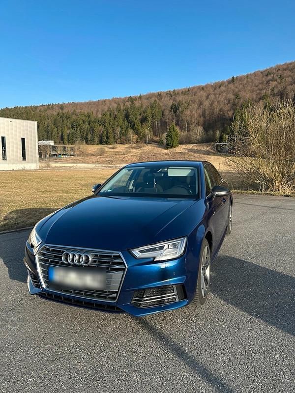 Gebraucht Audi A4 Design 252 PS (185 kW) 2018 Blau Limousine