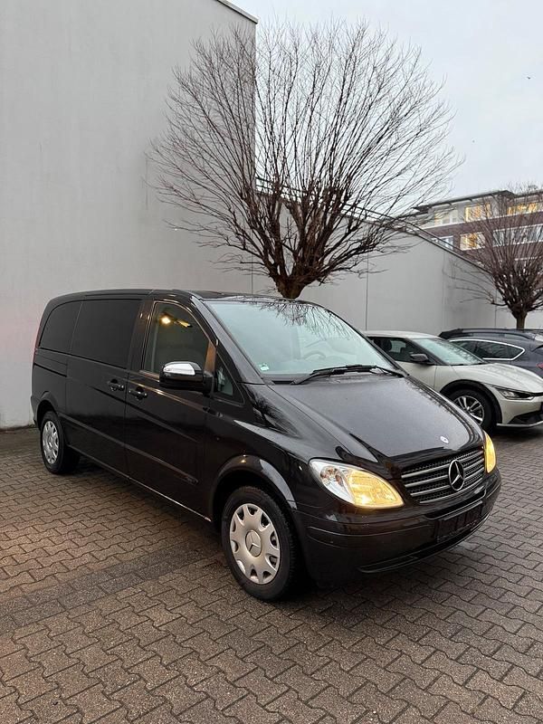 Gebraucht Mercedes Viano 150 PS (110 kW) 2009 Schwarz Van / Kleinbus