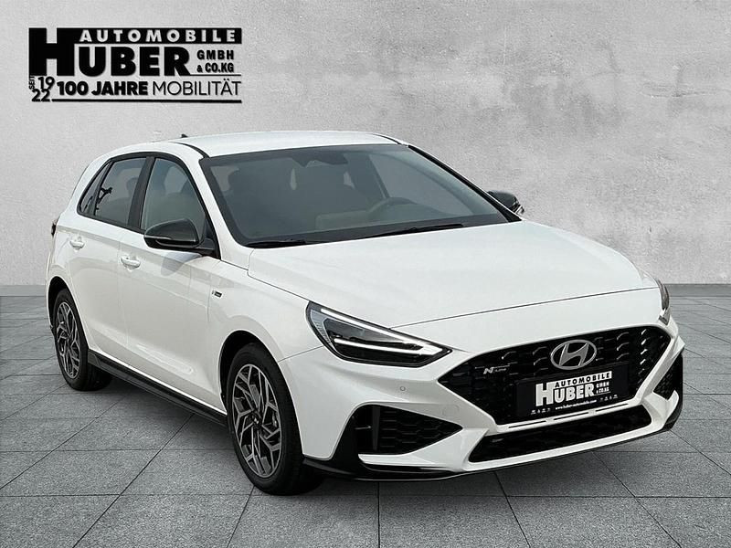 Neu Hyundai i30 N Line 150 PS (110 kW) 2026 Weiß Limousine