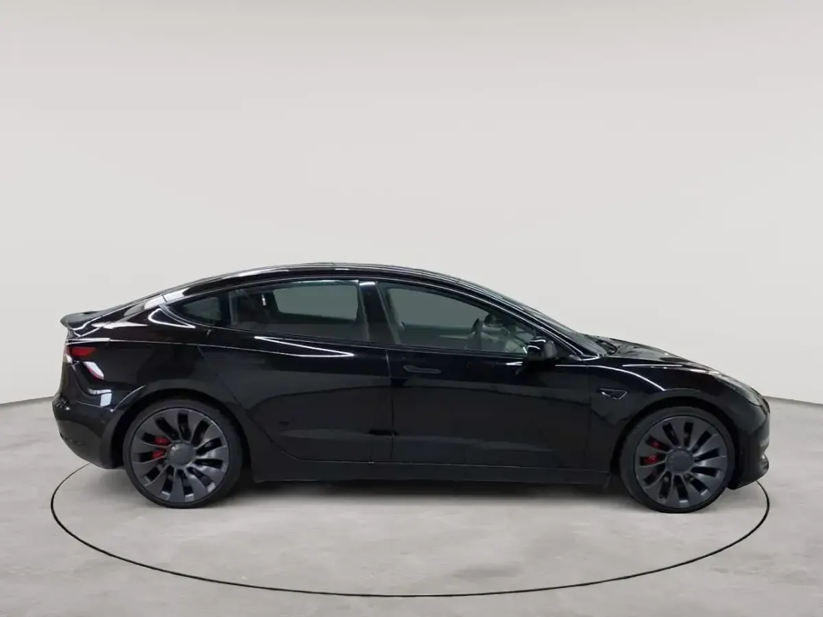 Gebraucht Tesla Model 3 Performance 377 kW (513 PS) 2021 Solid black Limousine