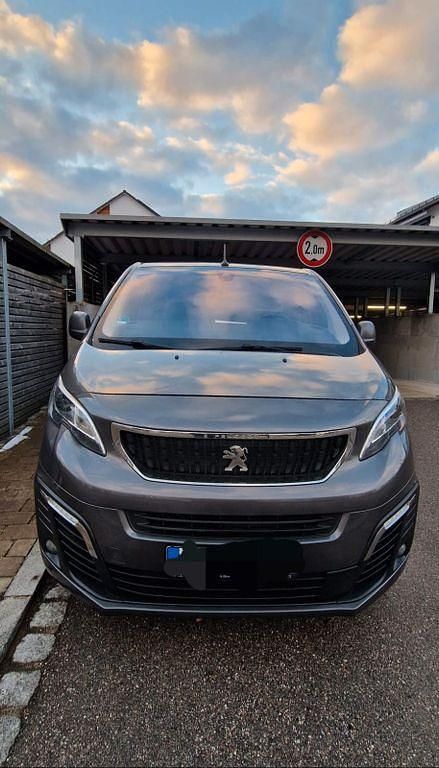 Gebraucht Peugeot Expert 150 PS (110 kW) 2018 Grau Van