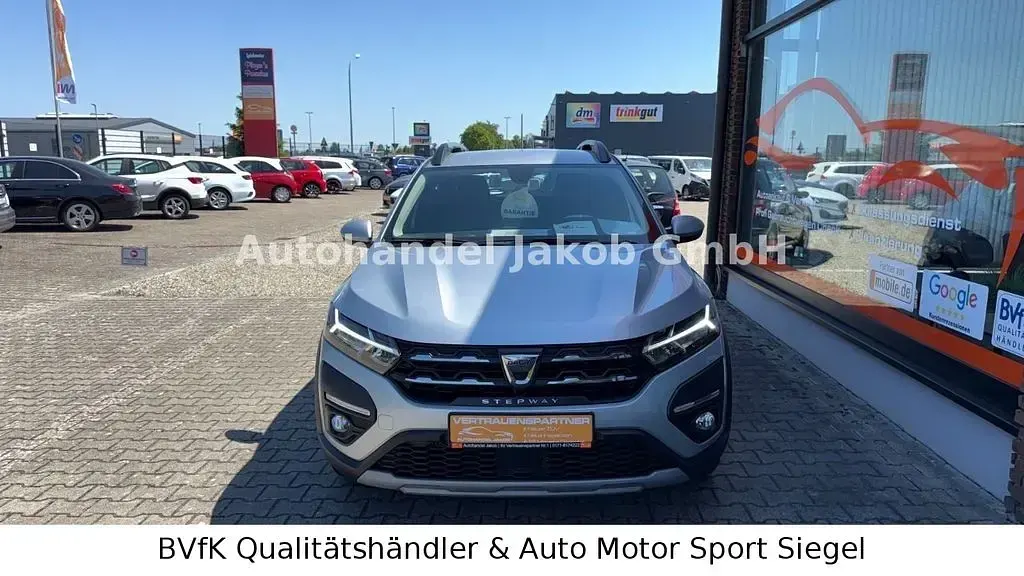 Gebraucht Dacia Sandero Stepway 91 PS (66 kW) 2022 Grau Limousine