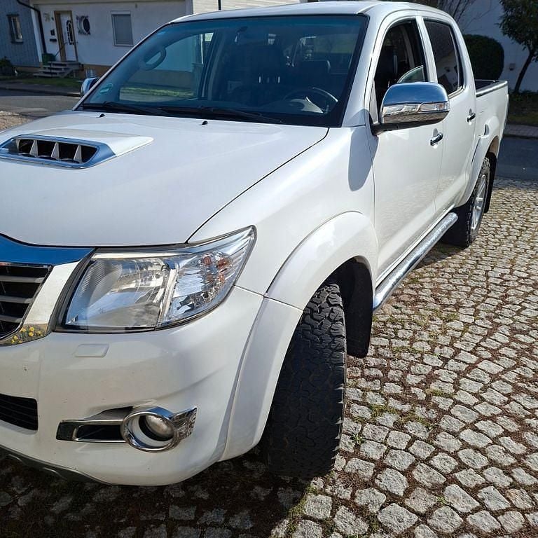 Gebraucht Toyota HiLux 171 PS (125 kW) 2014 Weiß Pickup