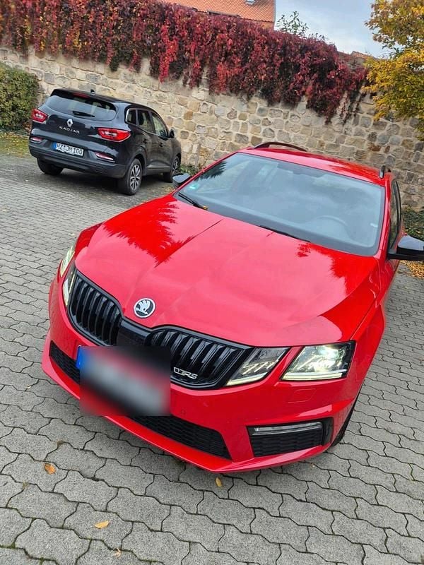 Rot Gebraucht 2017 Skoda Octavia RS Kombi | 19.999 € (Fairer Preis) - Bild 1/4