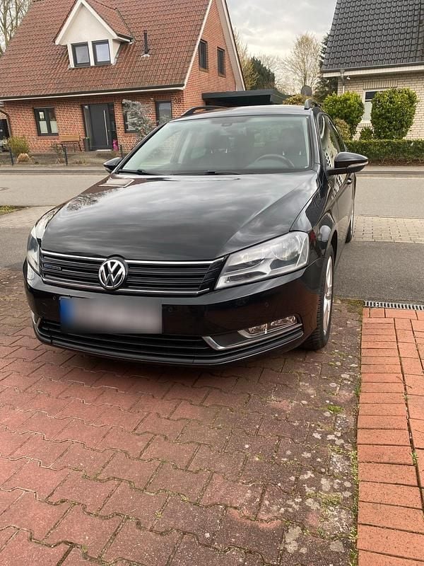 Gebraucht VW Passat 105 PS (77 kW) 2012 Schwarz Kombi