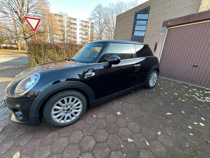 Usado Mini One D 95 HP (69 kW) 2017 Preto Citadino