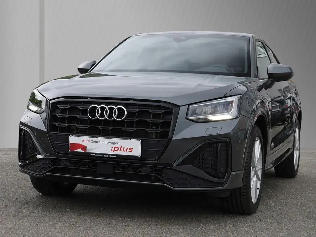 Gebraucht Audi Q2 S-Line 150 PS (110 kW) 2024 Daytonagrau perleffekt SUV