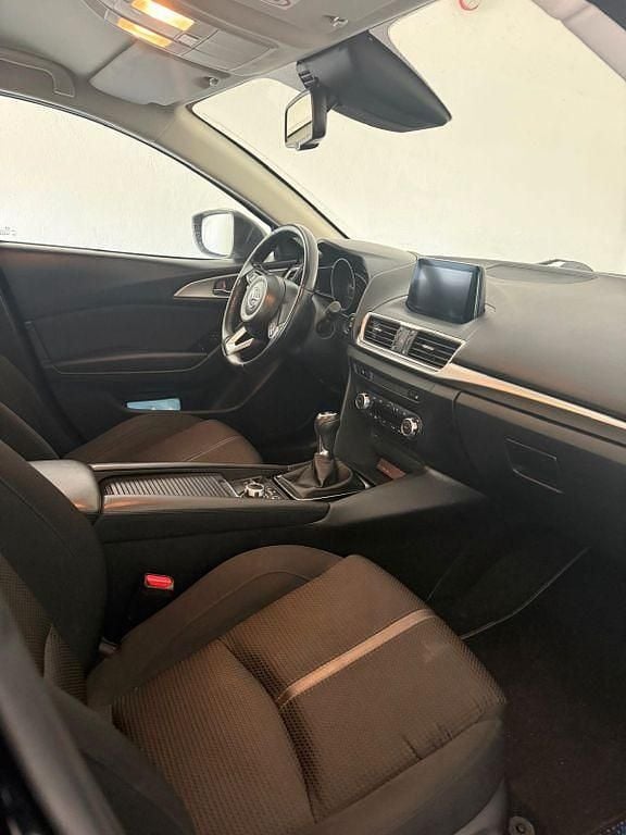Gebraucht Mazda 3 Center-Line 120 PS (88 kW) 2017 Schwarz Limousine