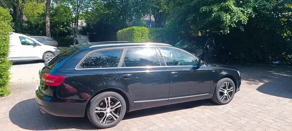 Gebraucht Audi A6 Ambiente 190 PS (139 kW) 2010 Schwarz Kombi