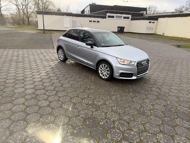 Gebraucht Audi A1 Sportback 82 PS (60 kW) 2018 Silber Kleinwagen