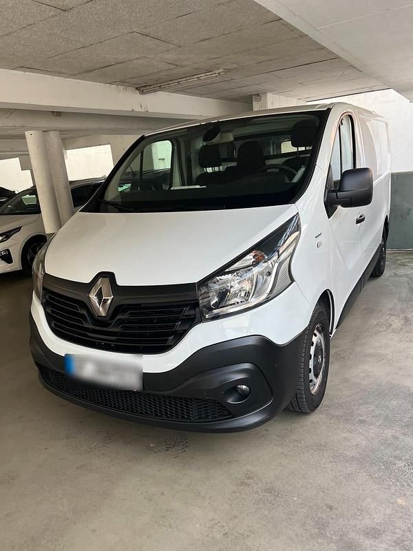 Gebraucht Renault Trafic 125 PS (91 kW) 2018 Weiß Van / Kleinbus