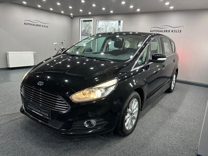 Gebraucht Ford S-MAX Titanium 179 PS (131 kW) 2017 Schwarz Van / Kleinbus