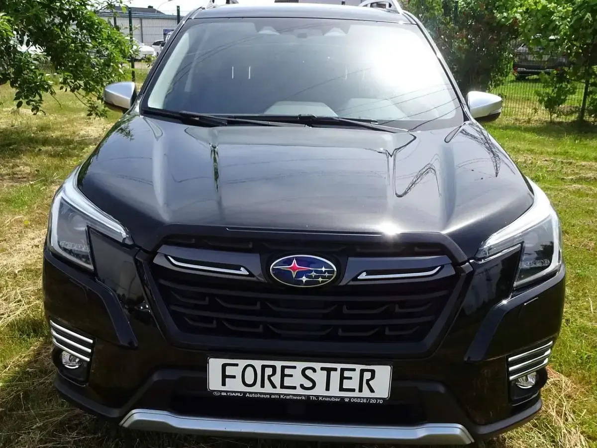 Gebraucht Subaru Forester Trend 150 PS (110 kW) 2023 Chr. black SUV