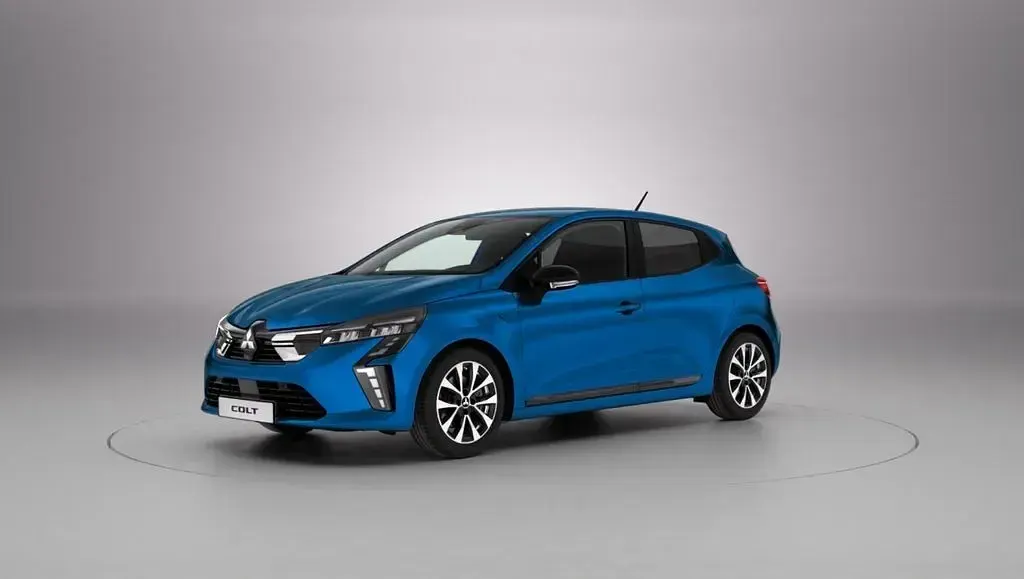 Neu Mitsubishi Colt Plus 67 PS (49 kW) 2025 Grau Limousine