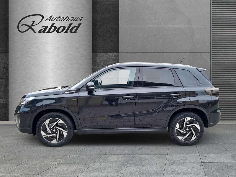 Gebraucht Suzuki Vitara Comfort+ 129 PS (94 kW) 2025 Cosmic black (schwarz) SUV
