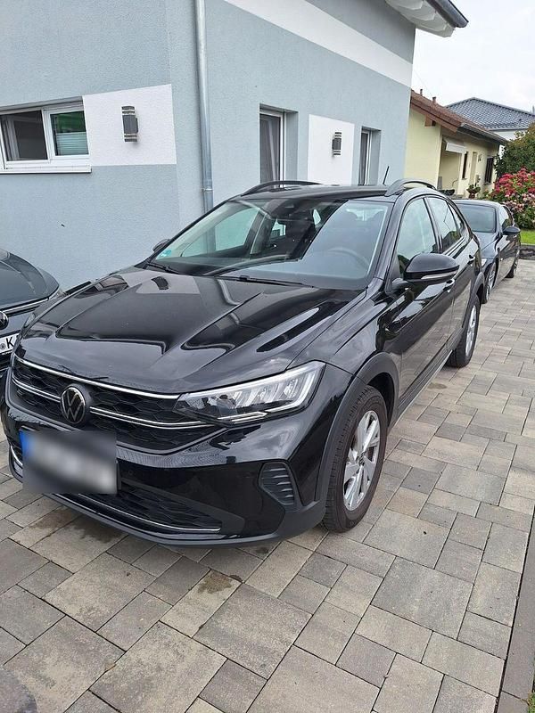 Schwarz Gebraucht 2024 VW Taigo Life SUV | 16.999 € (Guter Preis) - Bild 1/4