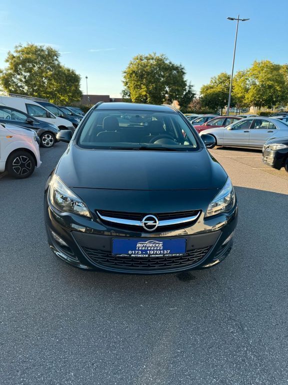 Gebraucht Opel Astra Selection 136 PS (100 kW) 2015 Karbonschw graphitschw midnigh Kombi