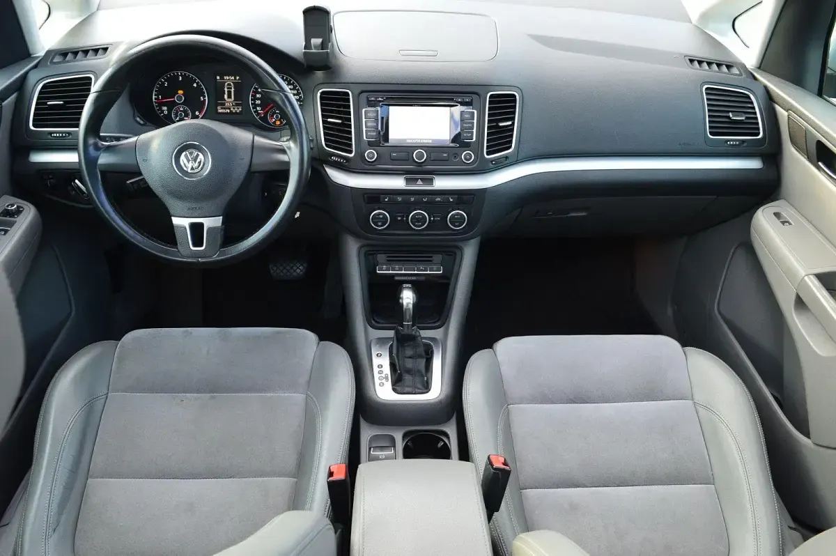 Gebraucht VW Sharan Highline 170 PS (125 kW) 2012 Grau Van / Kleinbus