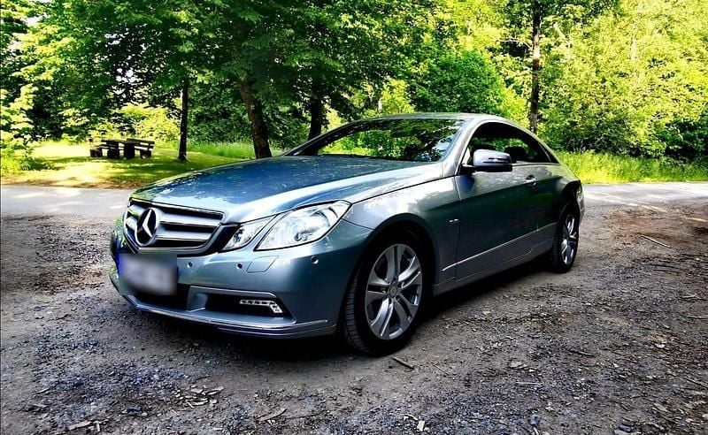 Gebraucht Mercedes E350 293 PS (215 kW) 2011 Grau Coupé