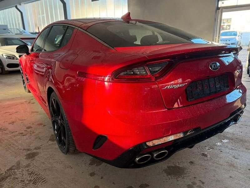 Gebraucht Kia Stinger GT 370 PS (272 kW) 2018 Rot Kleinwagen
