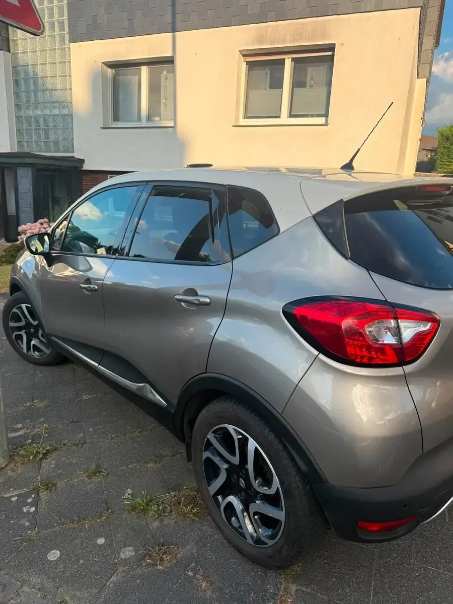 Gebraucht Renault Captur 120 PS (88 kW) 2014 SUV