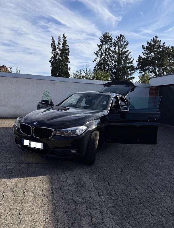 Gebraucht BMW 320 184 PS (135 kW) 2014 Limousine
