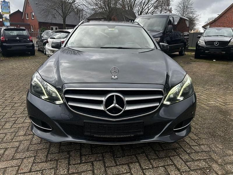 Gebraucht Mercedes E350 Avantgarde 252 PS (185 kW) 2014 Grau Limousine