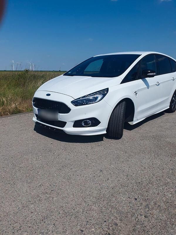 Gebraucht Ford S-MAX ST-Line 179 PS (131 kW) 2018 Weiß Van / Kleinbus