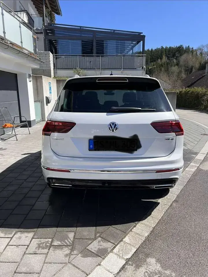 Gebraucht VW Tiguan Highline 220 PS (161 kW) 2018 Weiß SUV
