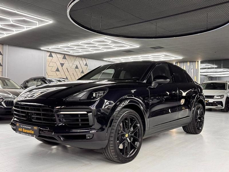 Schwarz Gebraucht 2020 Porsche Cayenne Turbo SUV | 74.990 € - Bild 1/4